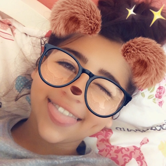 emily_dayane